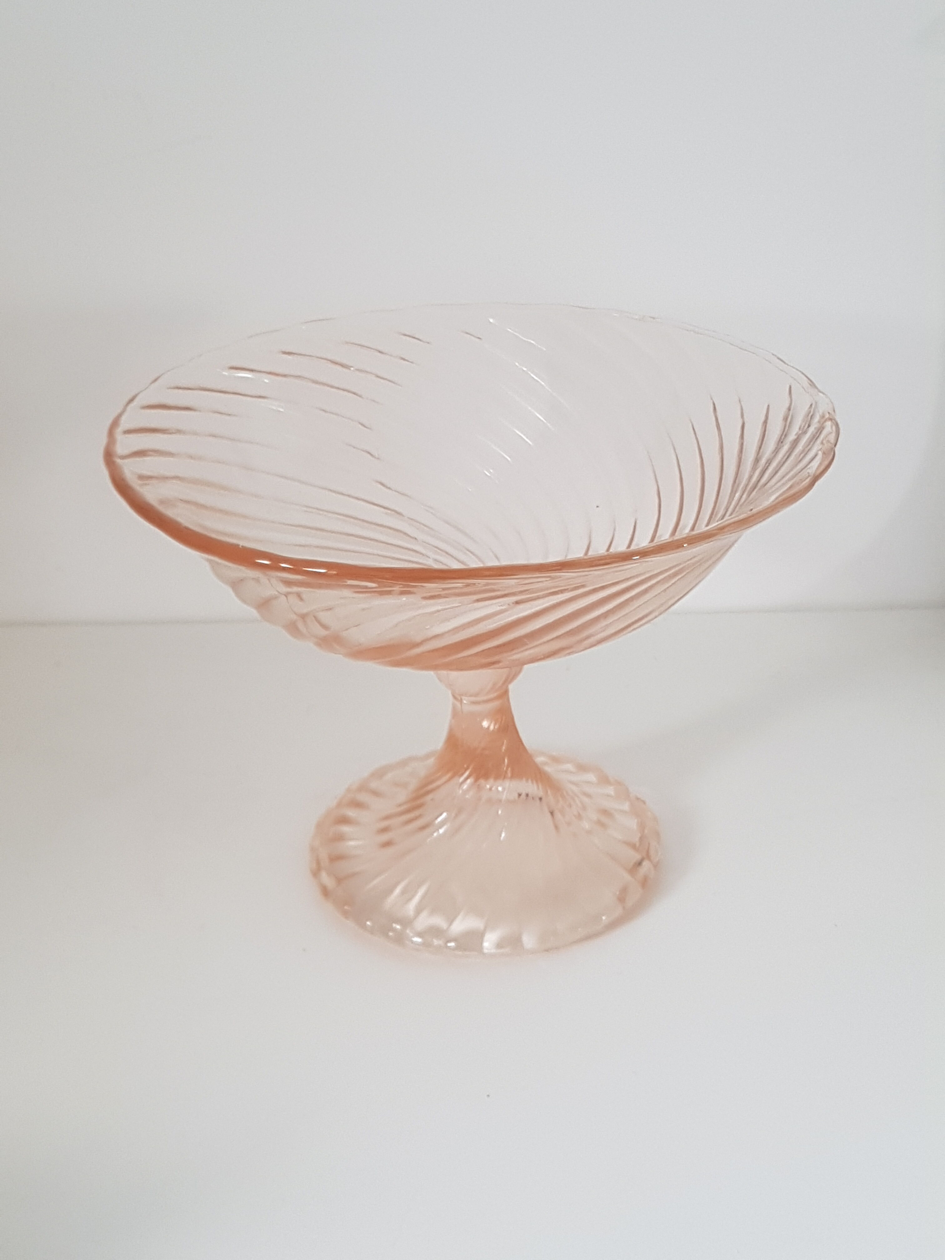 Fruit cup old rosé glass