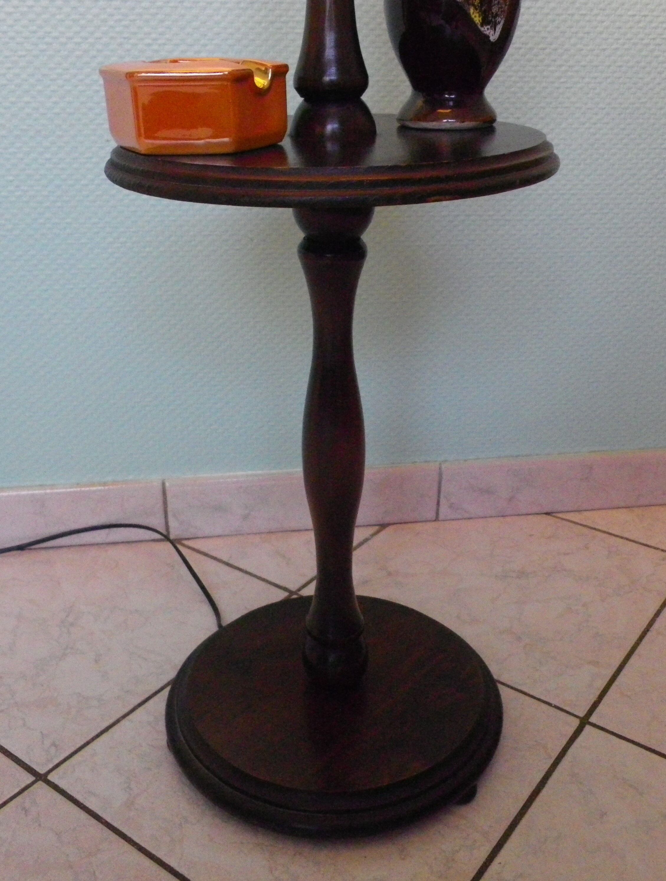 Wooden 1960s lamppost with large lampshade