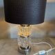 Lampe de table moderniste en verre texturé et chrome Peill & P