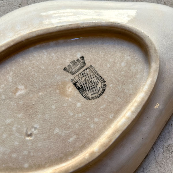 Delight in earthenware "flowers", Saint Amand