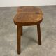 Tabouret tripode brutaliste, ferme