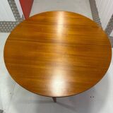 Scandinavian round table