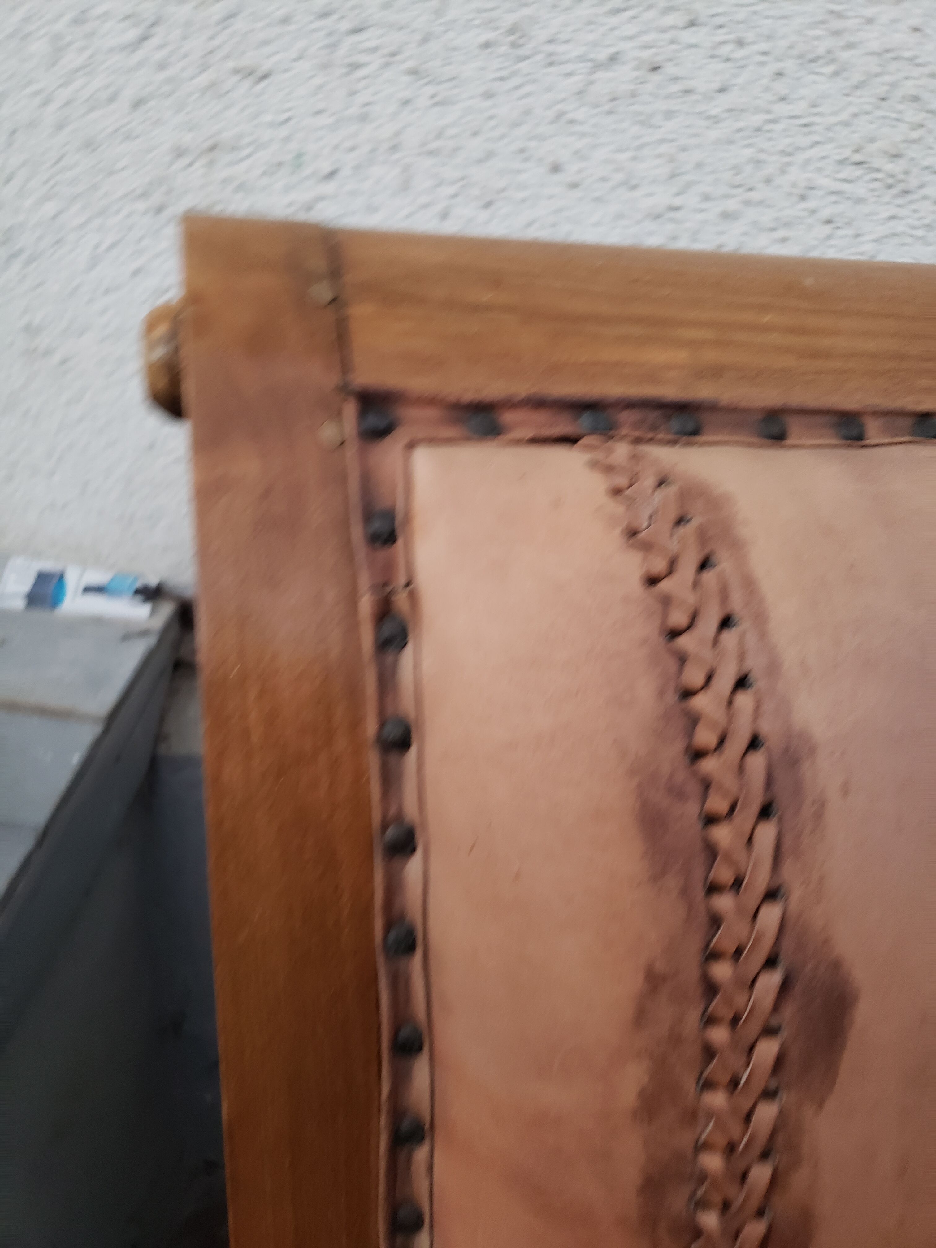 Colonial planter chair