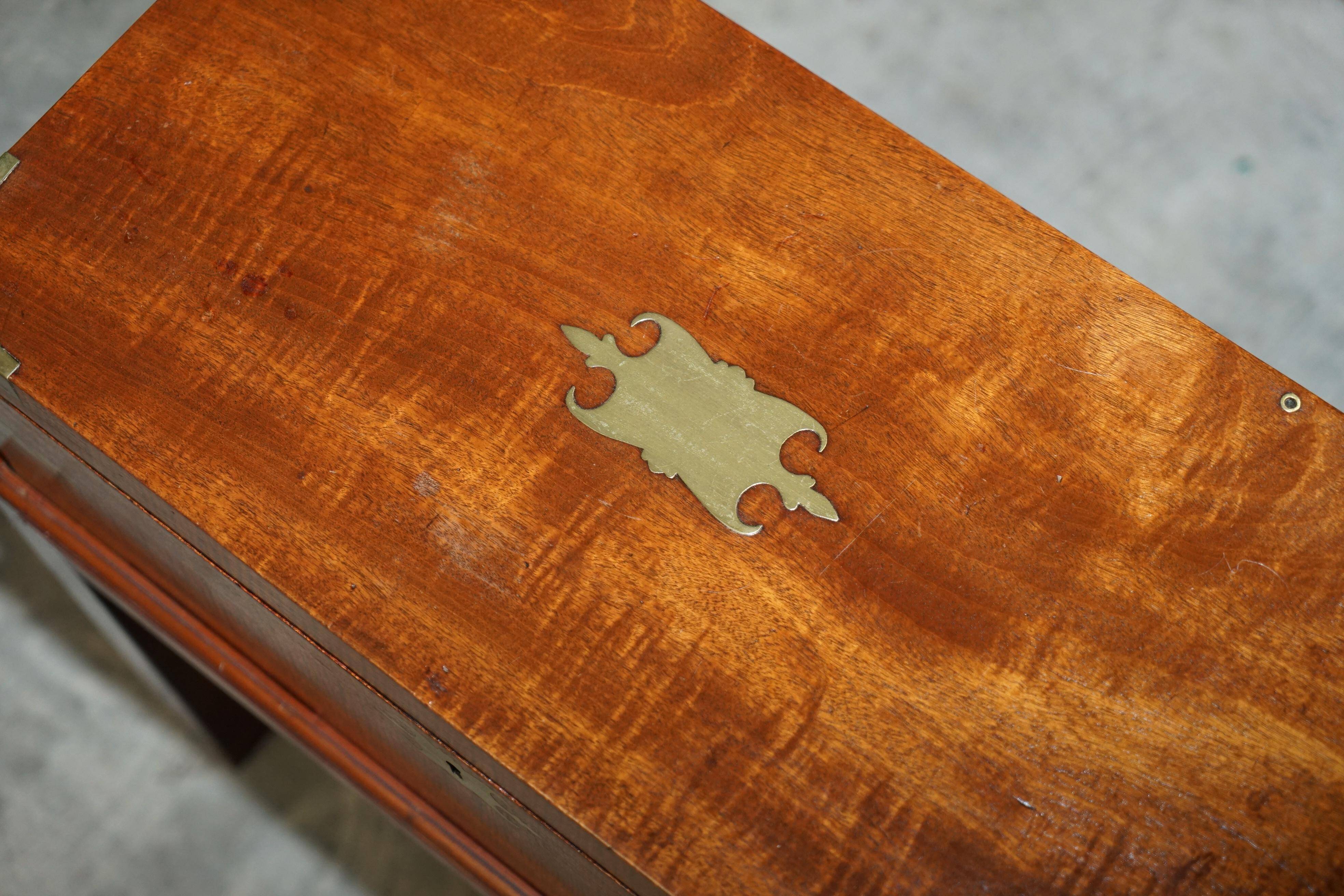 Victorian military slope desk made of hardwood