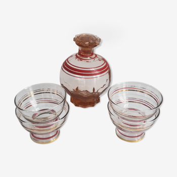 Lot carafe en verre et coupes