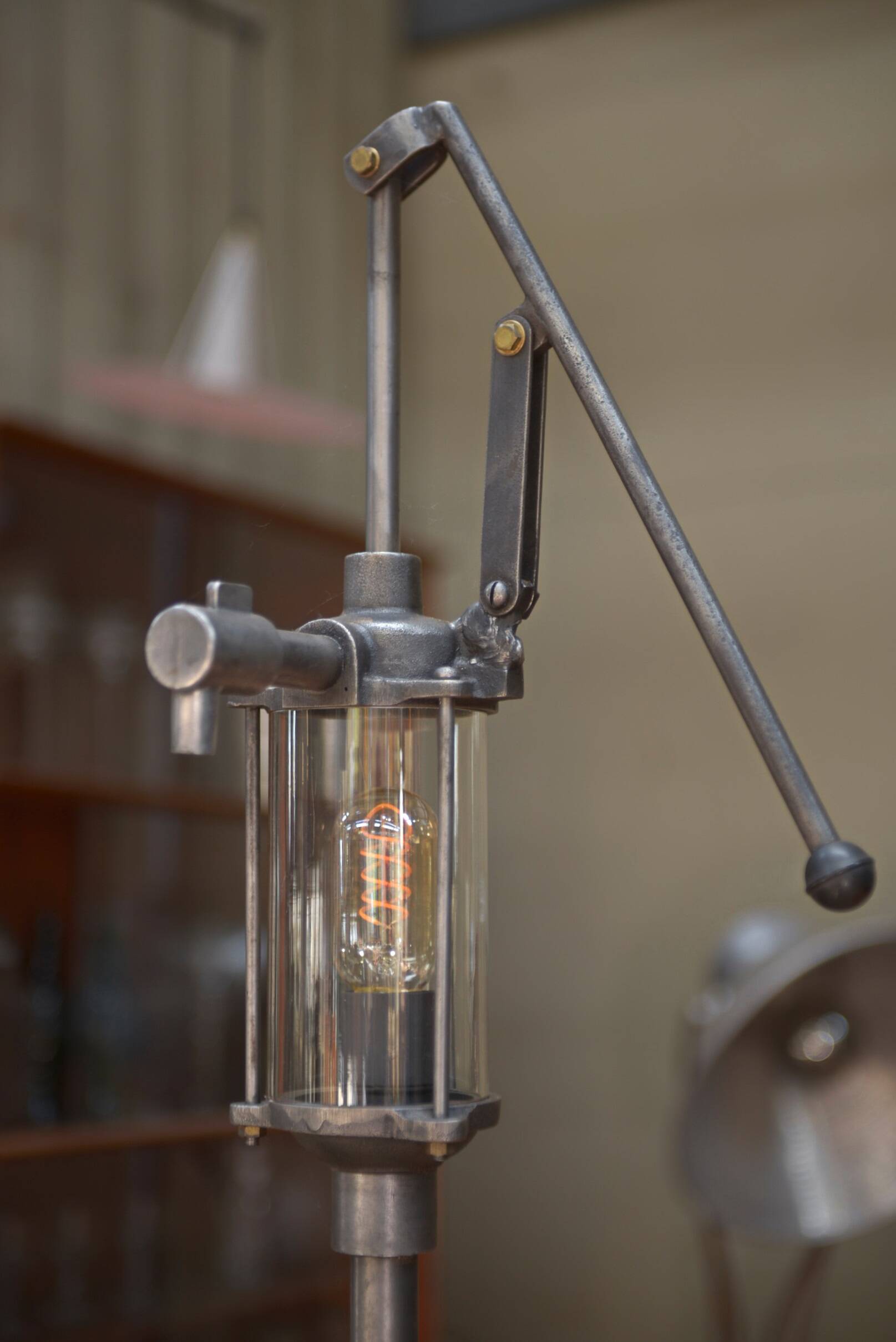 Old gas pump floor lamp in cast iron metal and glass 1930