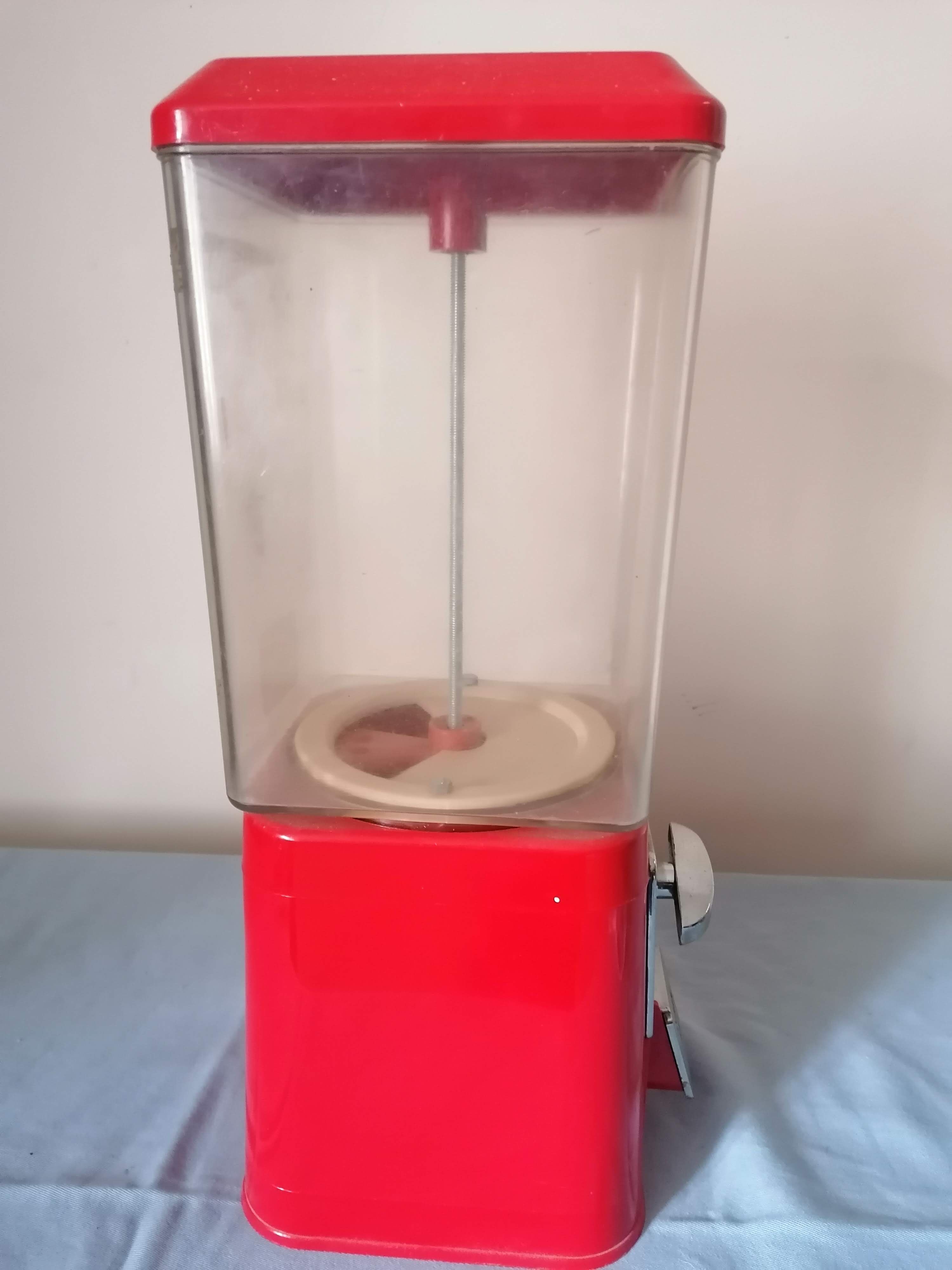 Peanut dispenser