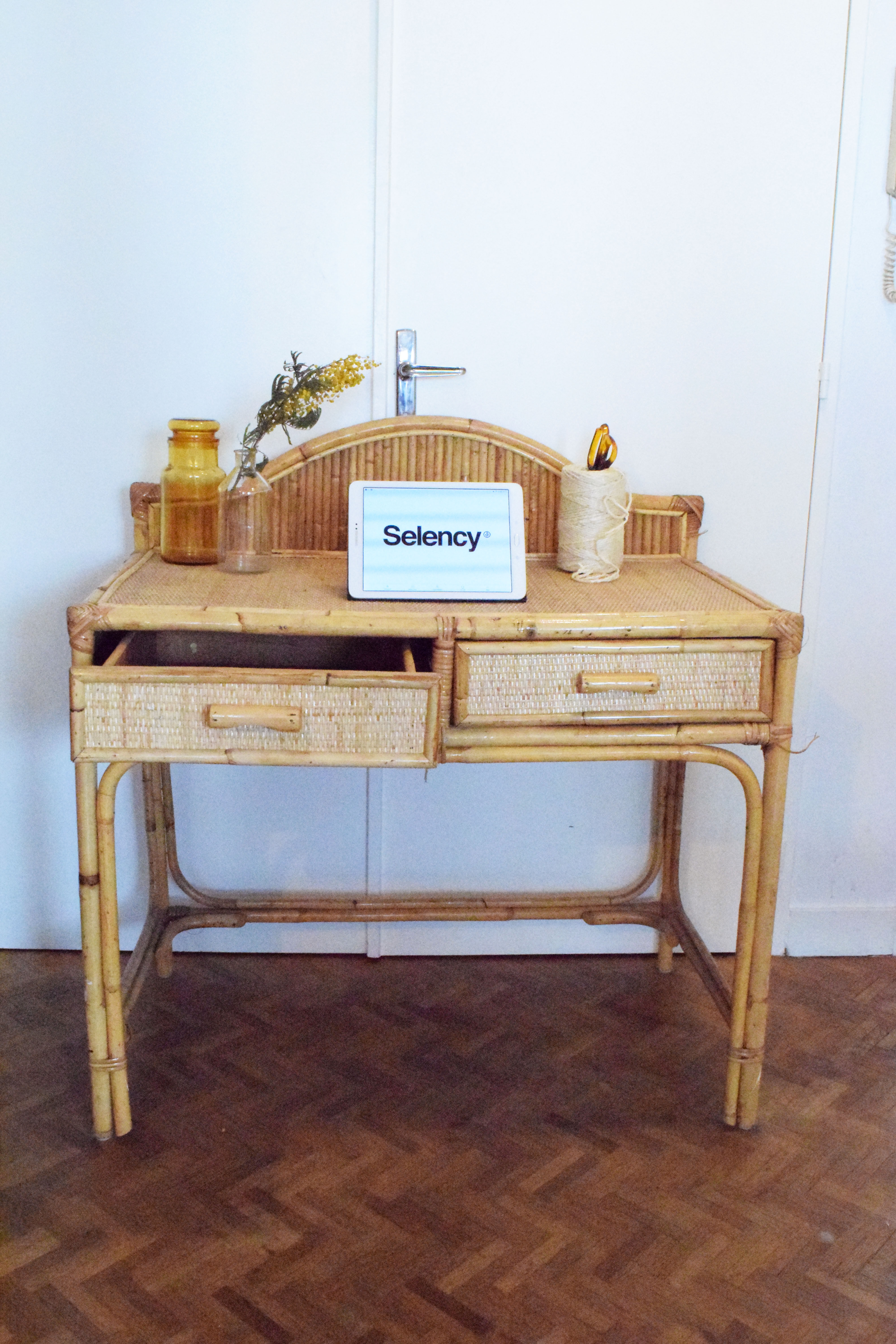 Bureau en rotin
