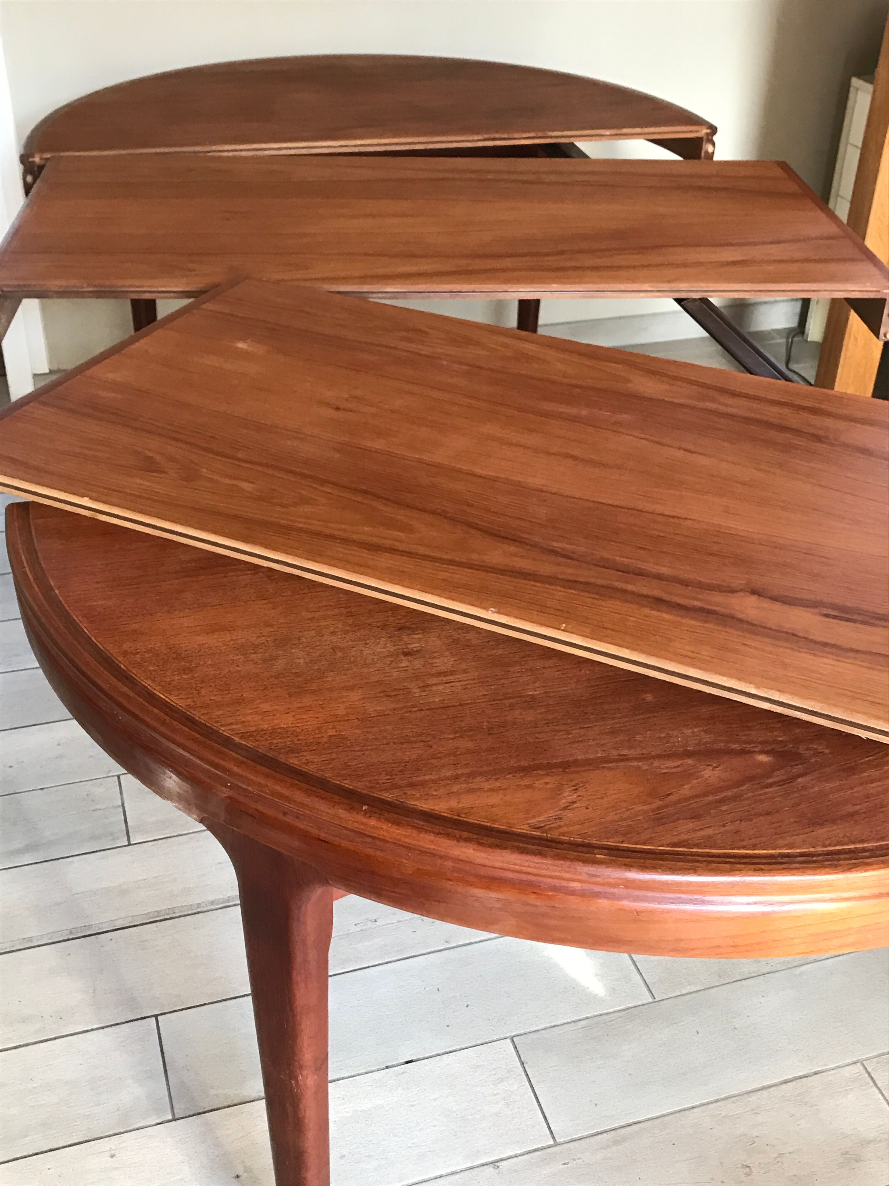 Scandinavian table Samcom design Arne Hovmand Olsen Denmark 60s