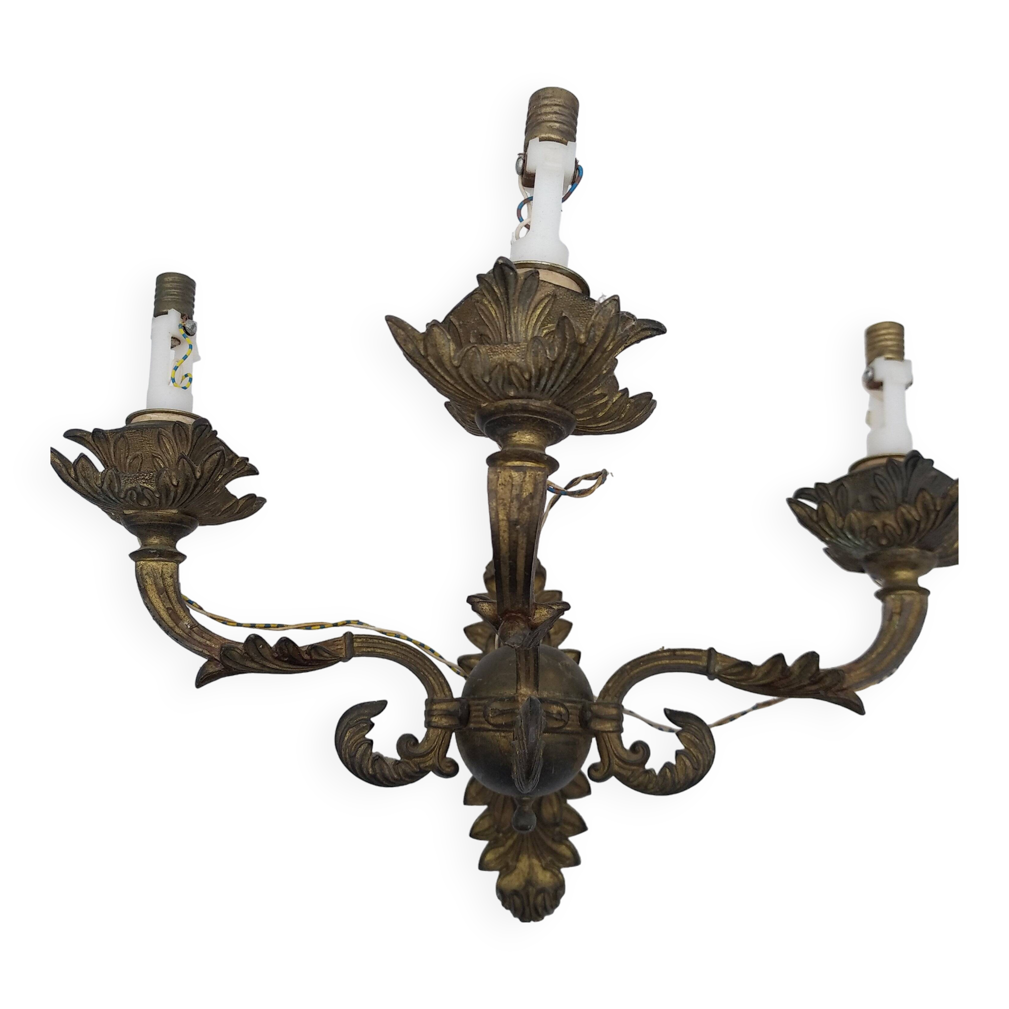 2 bronze wall lights