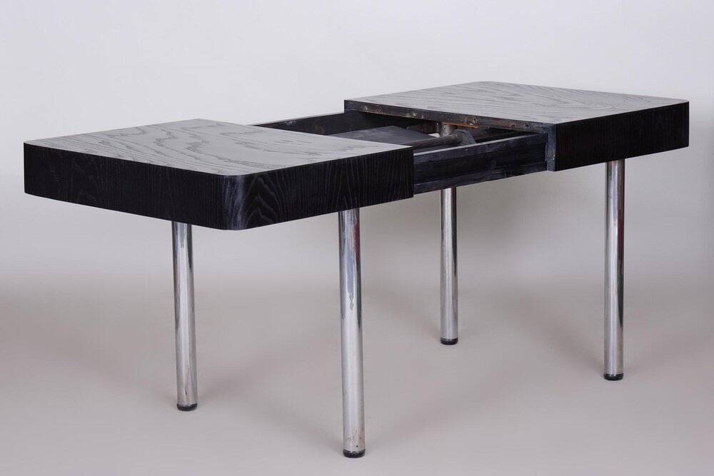 Czech Bauhaus Extendable Dining Table in Oak Veneer, 1930s