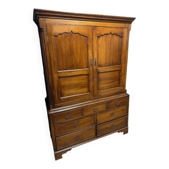 18th Century Oak linen Press