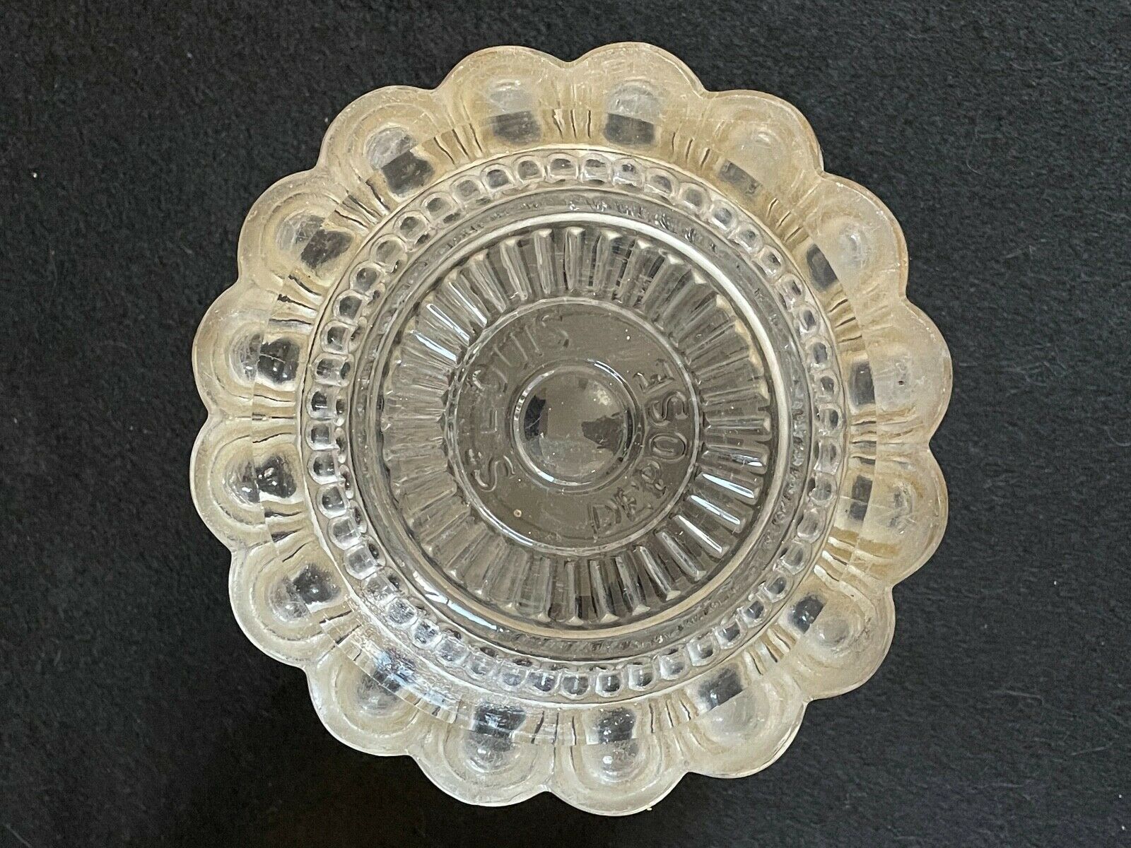 Candy pot in molded crystal St Louis Bacchus