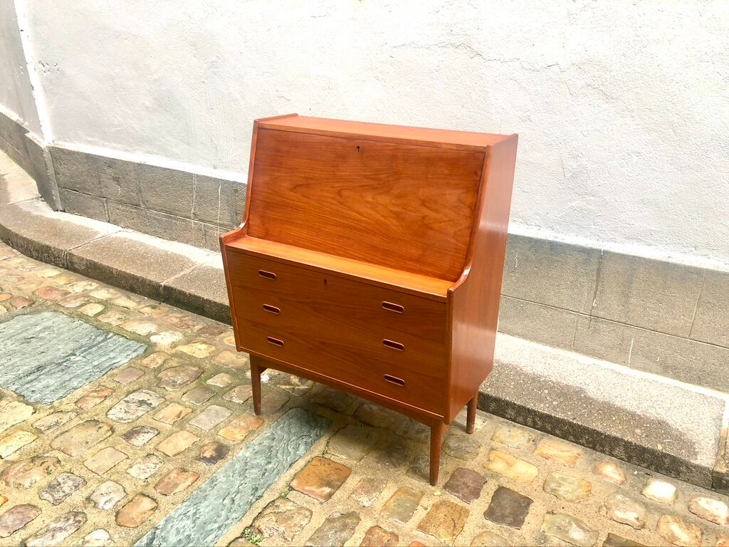 Secretary by Arne Wahl Iversen Denmark 1960