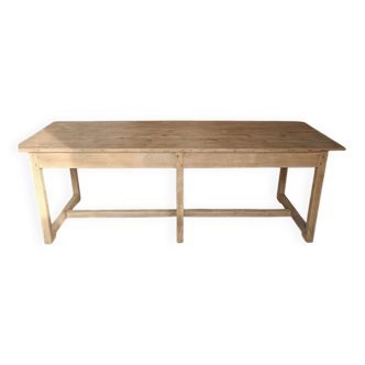 Farmhouse table