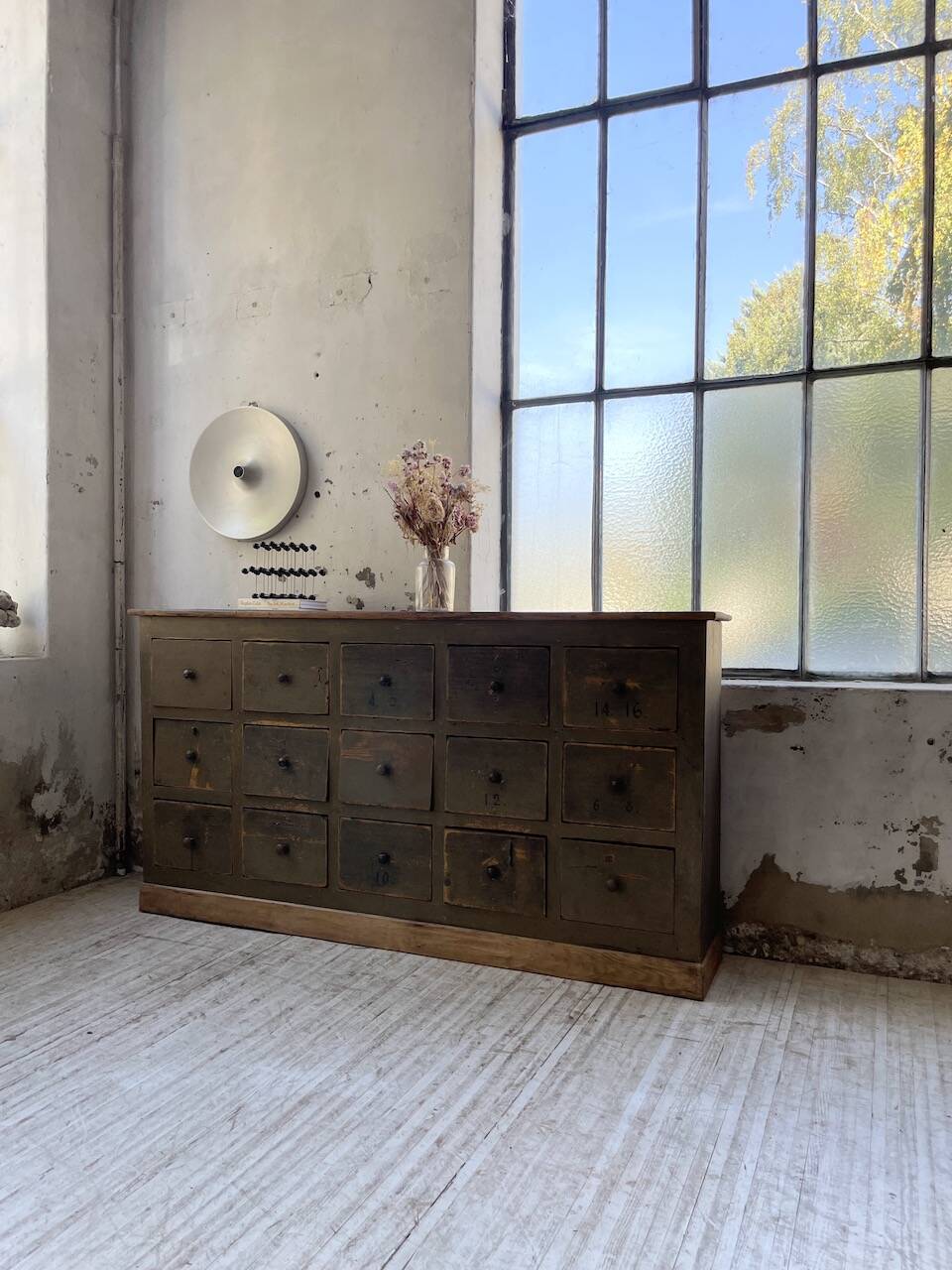 Green patina workshop furniture