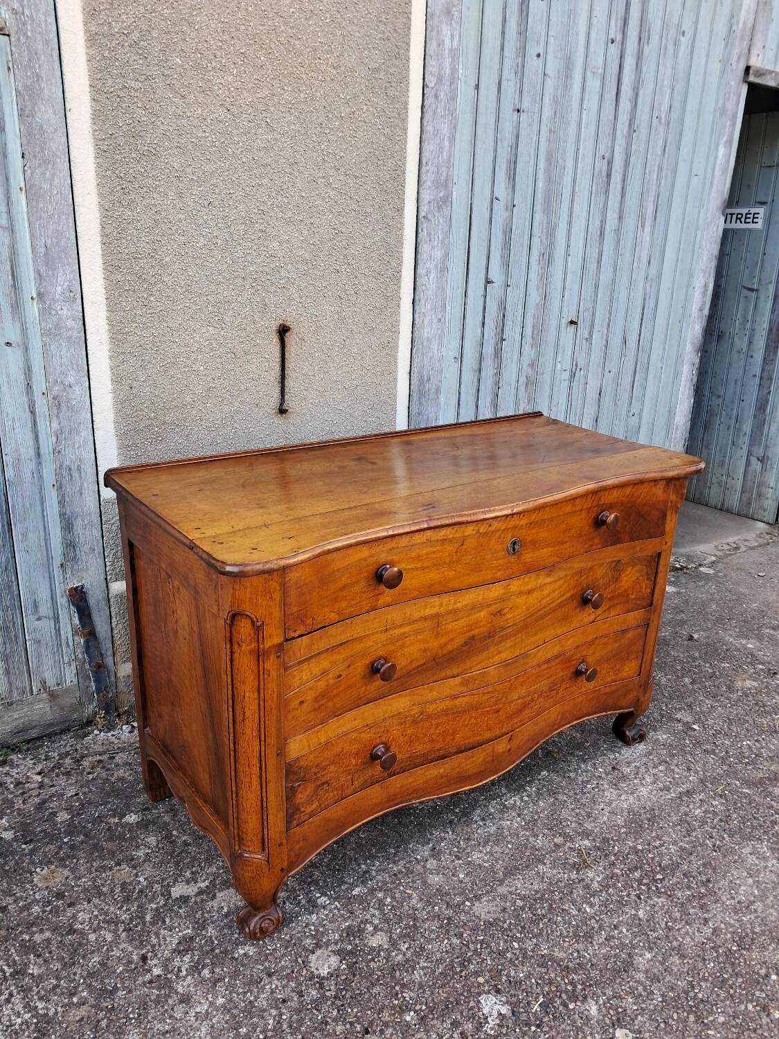 Commode Louis XV en noyer
