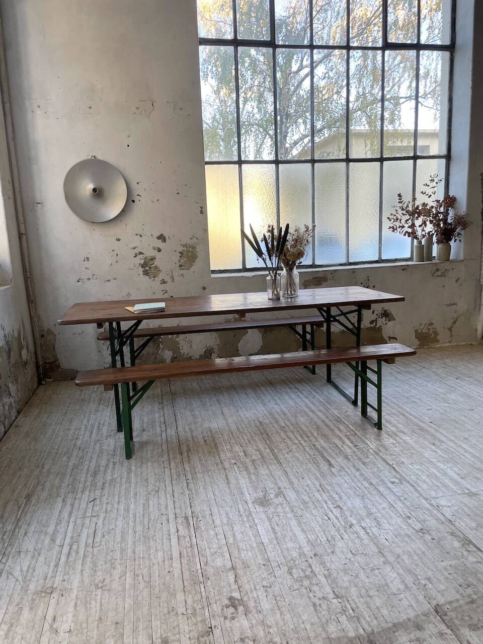 Guinguette table and its 2 benches
