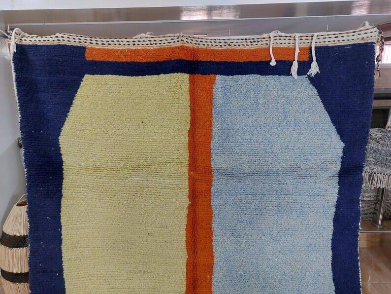 Traditional handmade Berber rug, size 200 x 250 cm