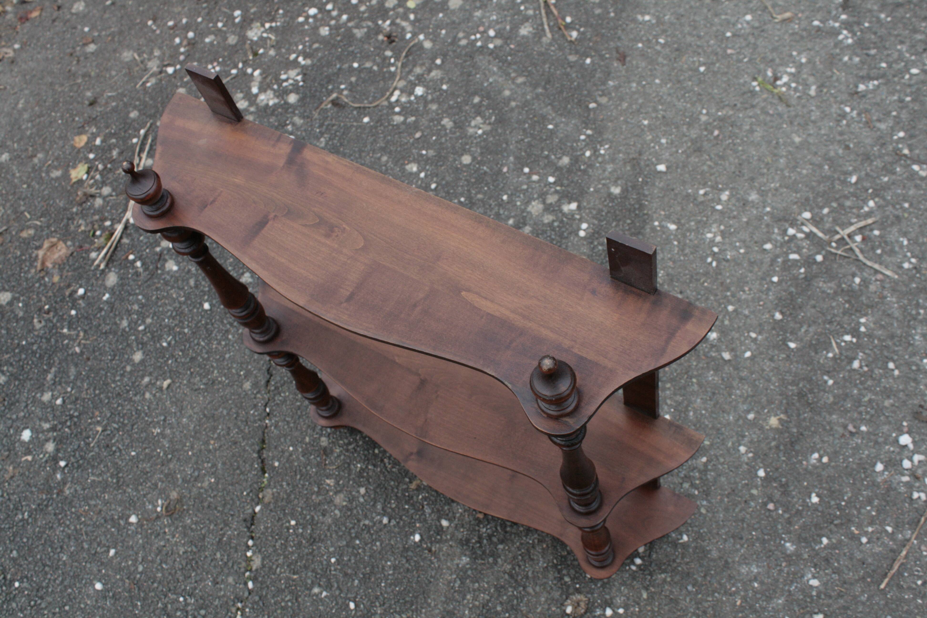 Napoleon III style shelves