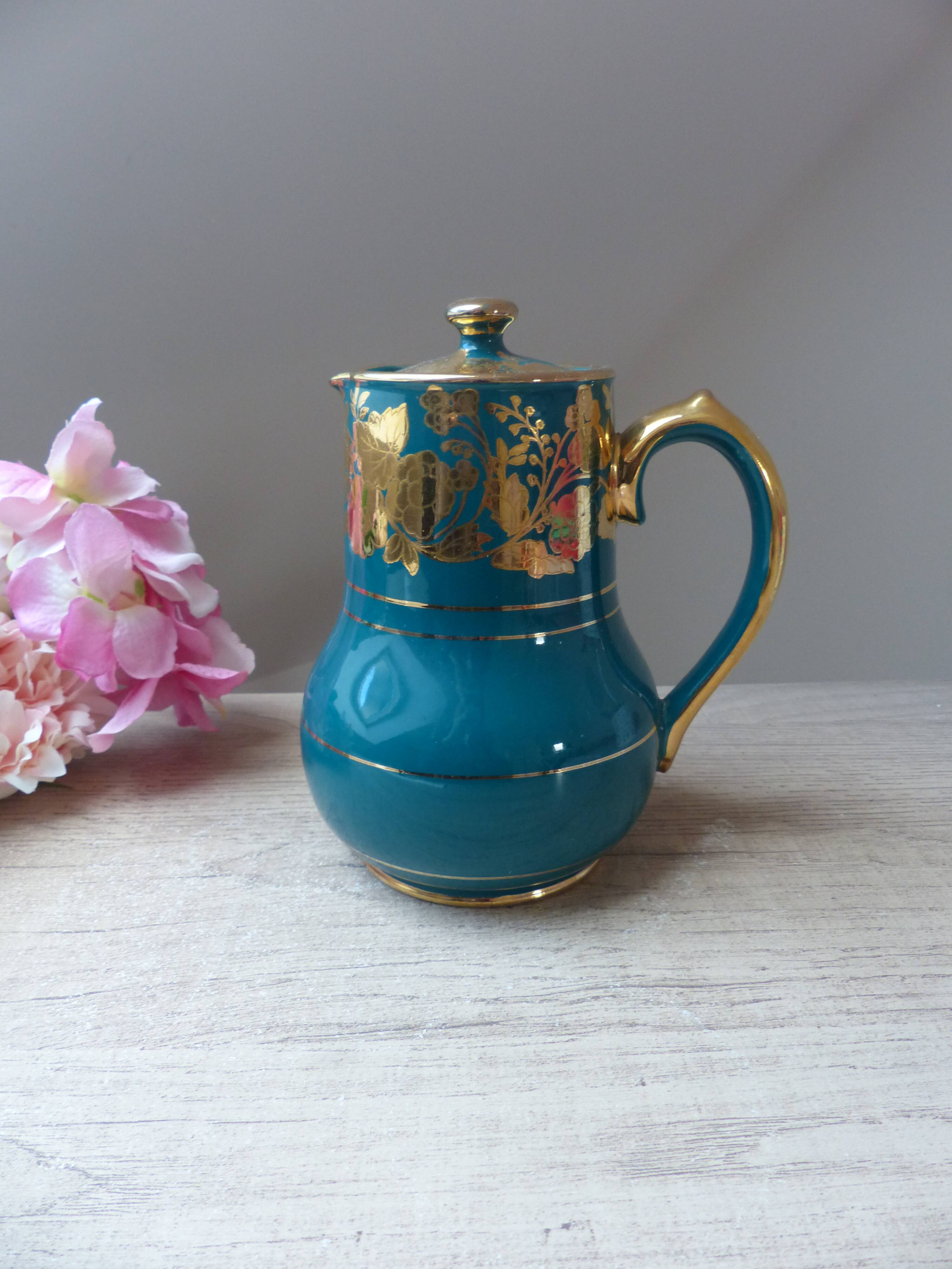 Old and rare green Sadler ceramic coffee maker with gold patterns, Vintage 1950 English coffee maker