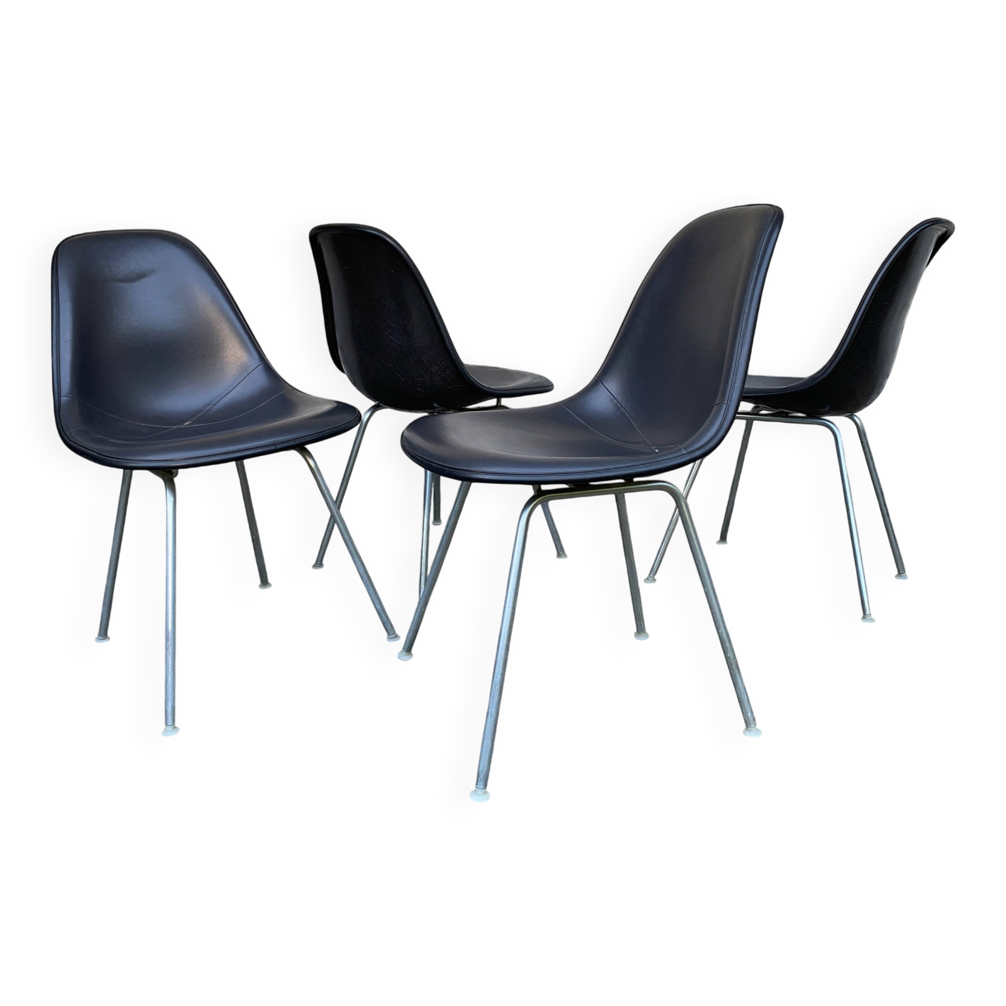 4 chaises DSX en fibre de verre, Charles & Ray Eames pour Herman Miller, années 1980