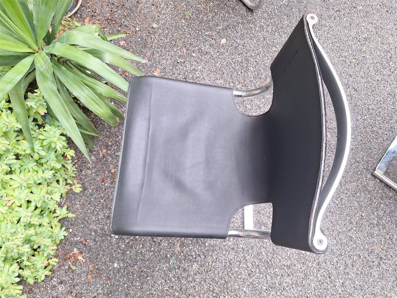 Model 920 Chairs in Chrome and Black Leather by Carlo Bartoli for T70, 1970s, Set of 6