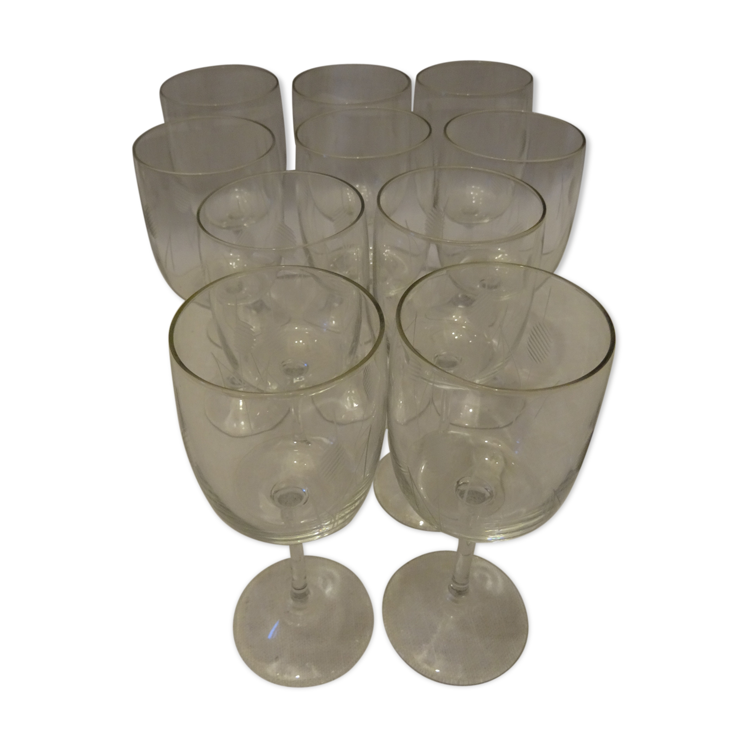 Lot de 10 jolis verres à vin raffinés vintage