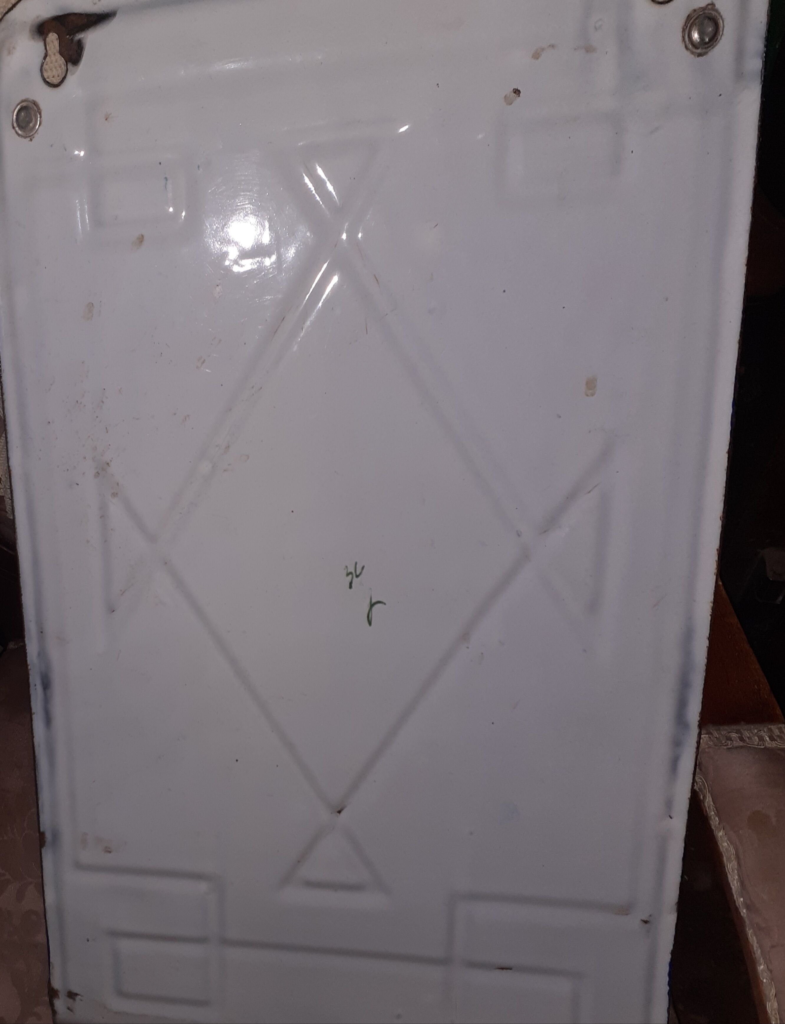 Shady hook in floral decor email