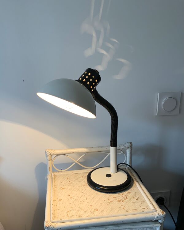 Lampe de bureau vintage aluminor made in france blanche et noir métal et plastique