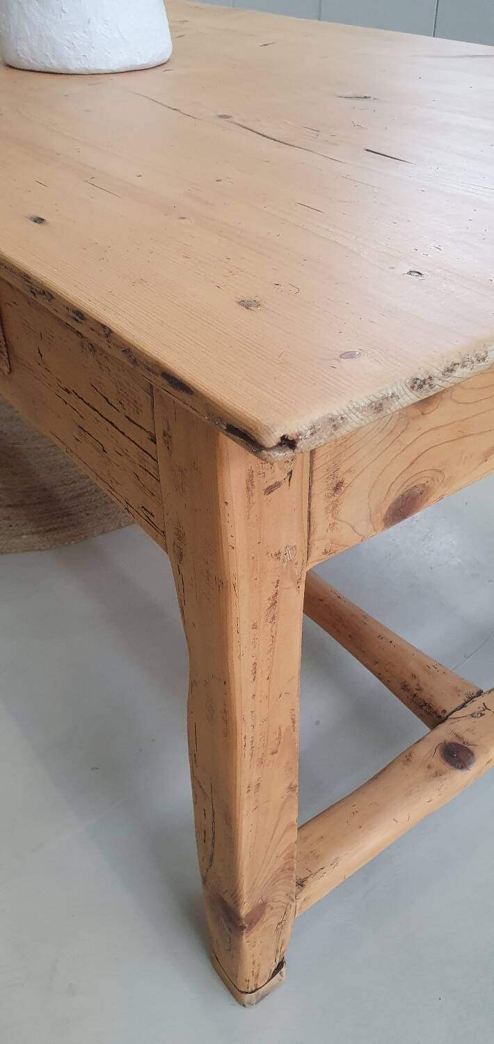 Farmhouse table