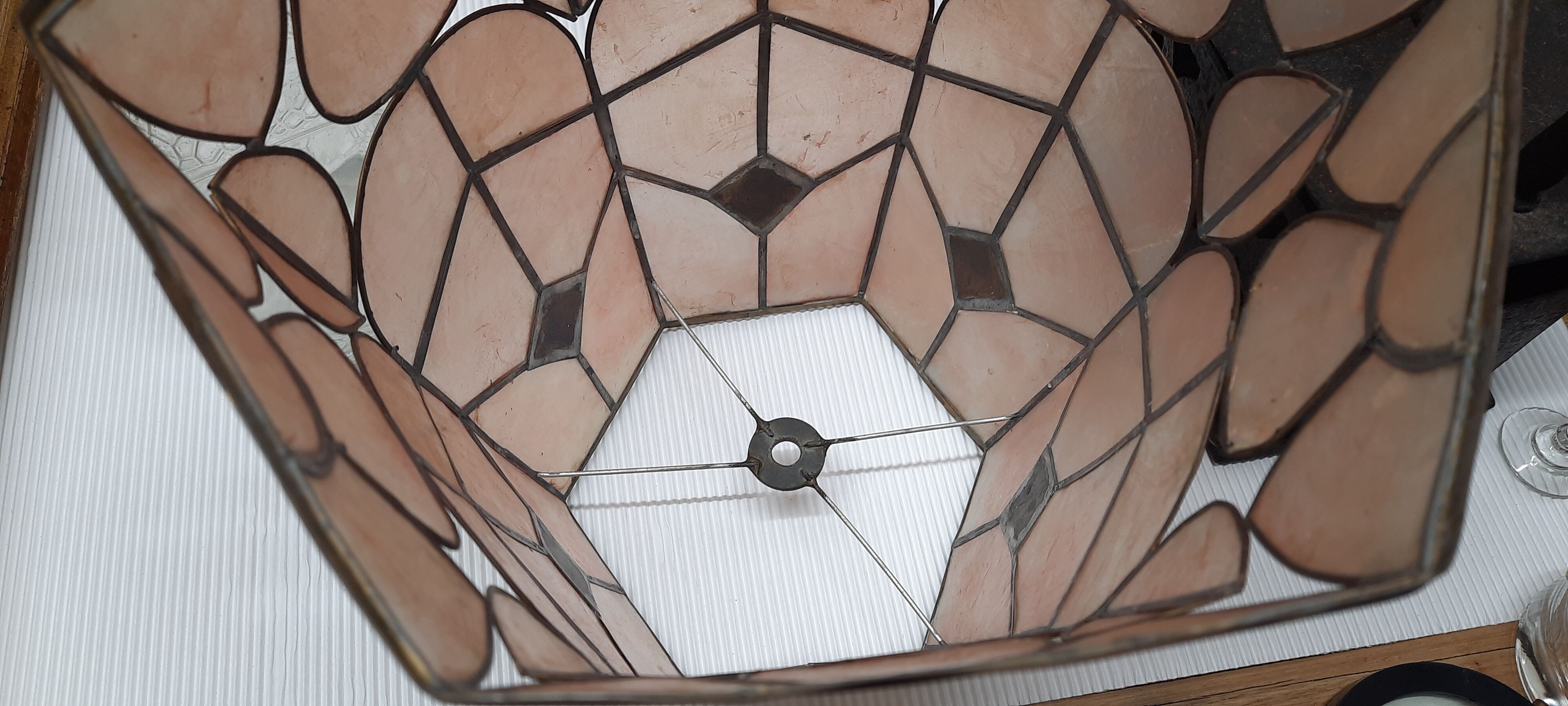 Abat day pink mother-of-pearl