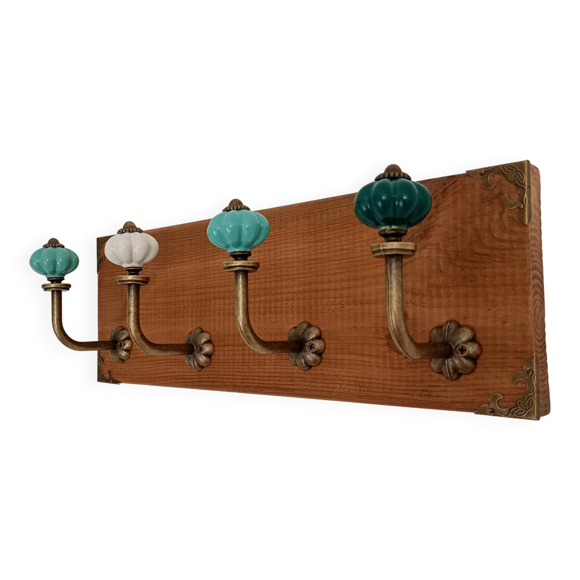 Porte-manteau mural STYLE vintage – patères métal et boutons turquoises