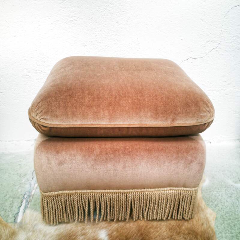 Vintage velvet pouf