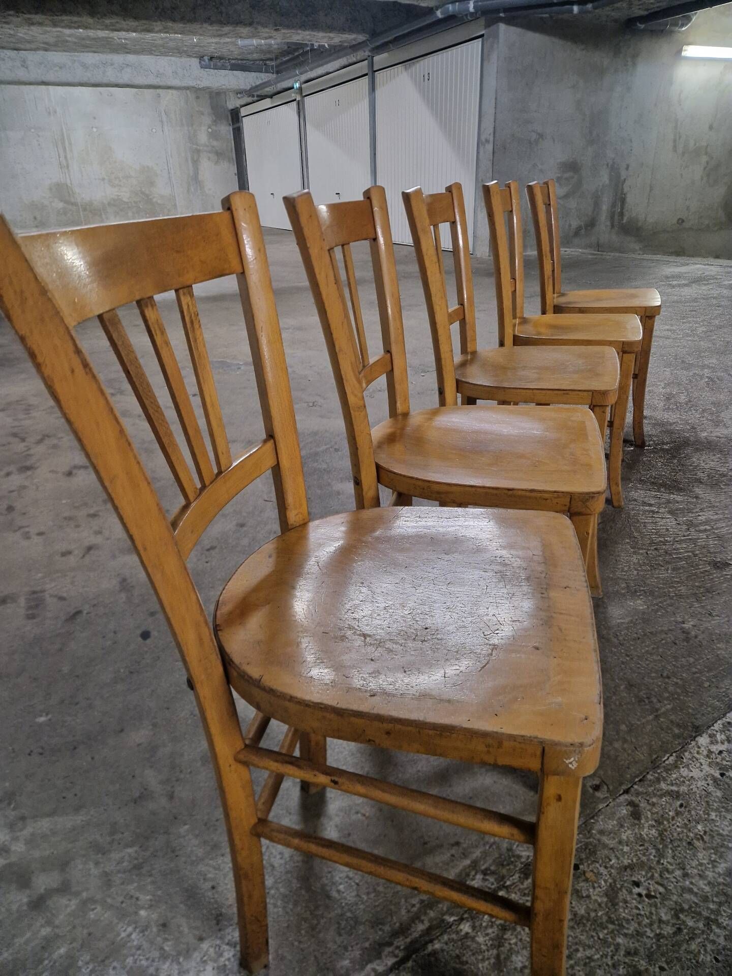 Lot de 5 chaises bistrot