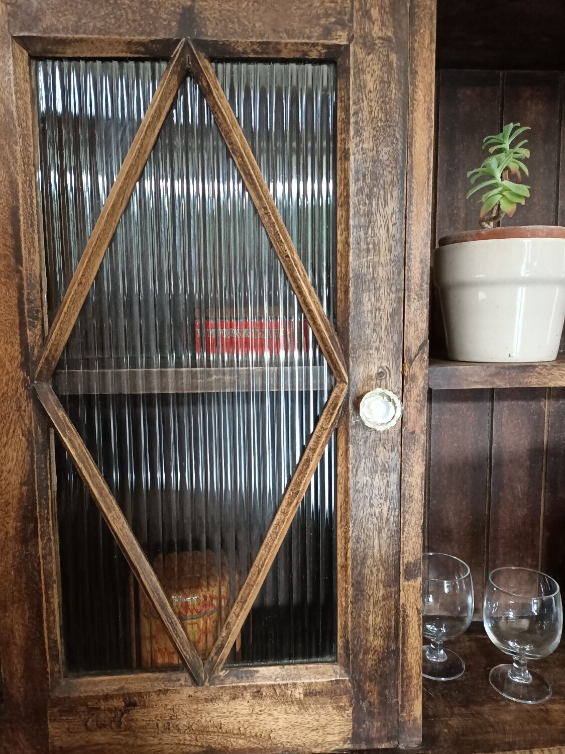 Patinated wall cabinet 2 doors
