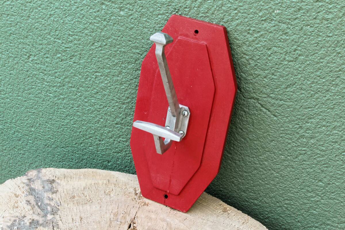 1950s wall hook in cast aluminum and wood