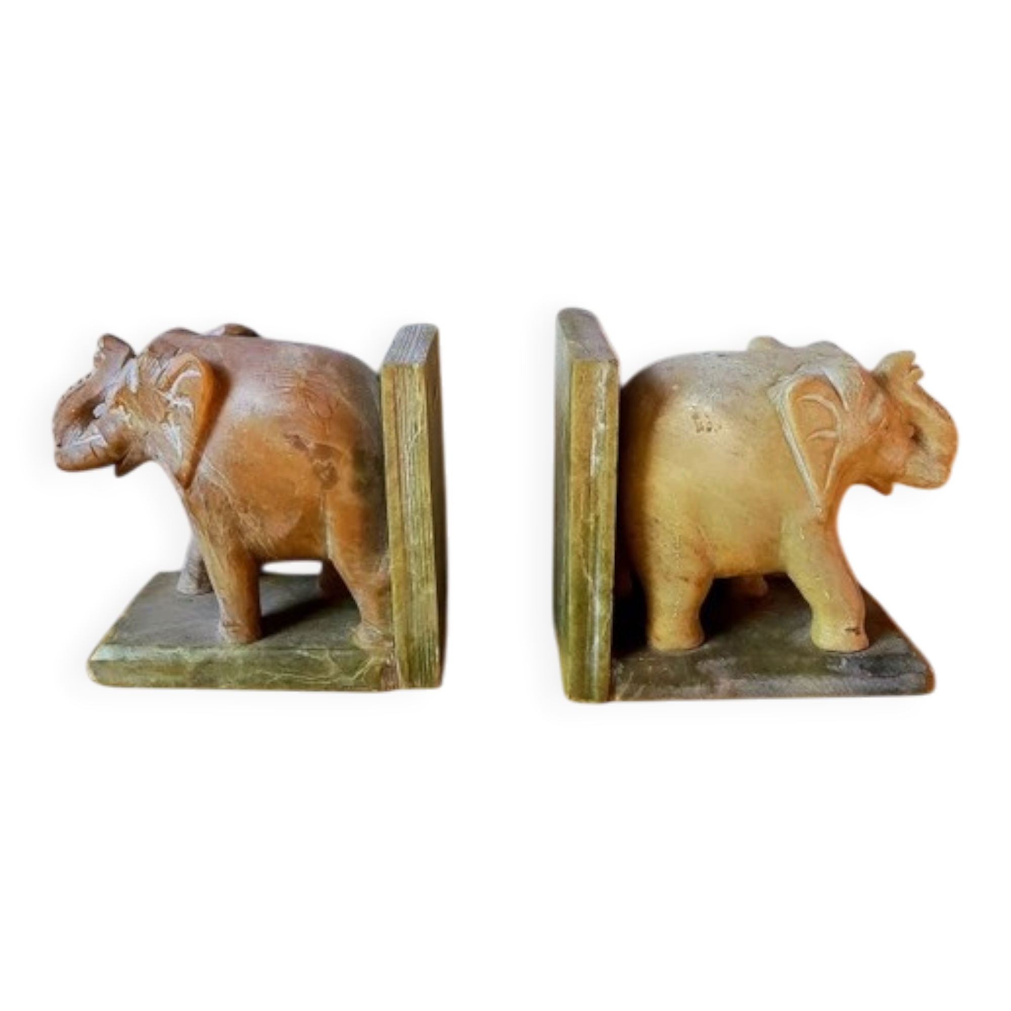 Elephant bookends in natural stone