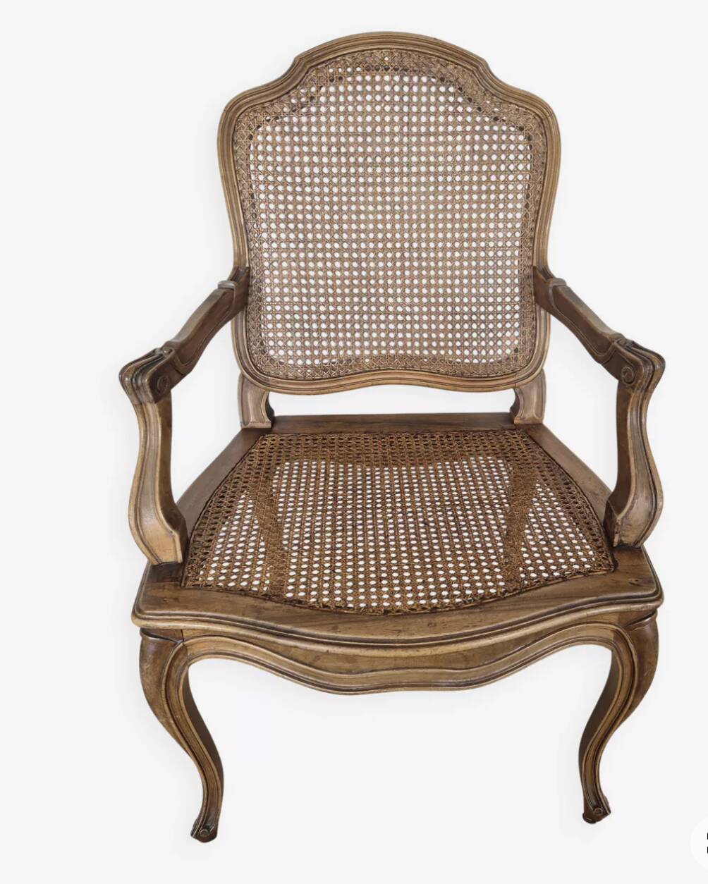 Fauteuil style Régence en bois et cannage