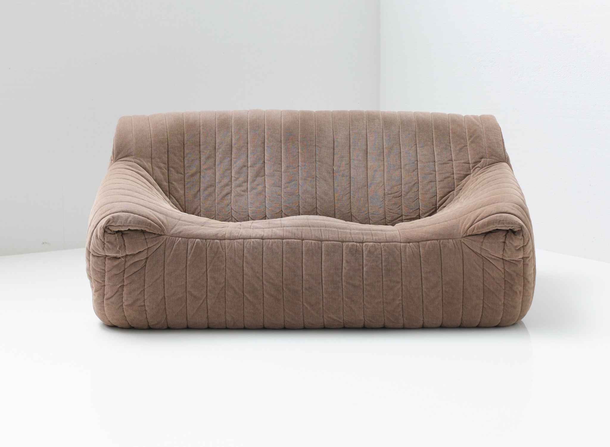 Sandra sofa by Annie Hieronimus for Cinna France