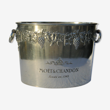 Large Vasque Bucket with Champagne Moët and Chandon for 4 bottles or 2 magnums