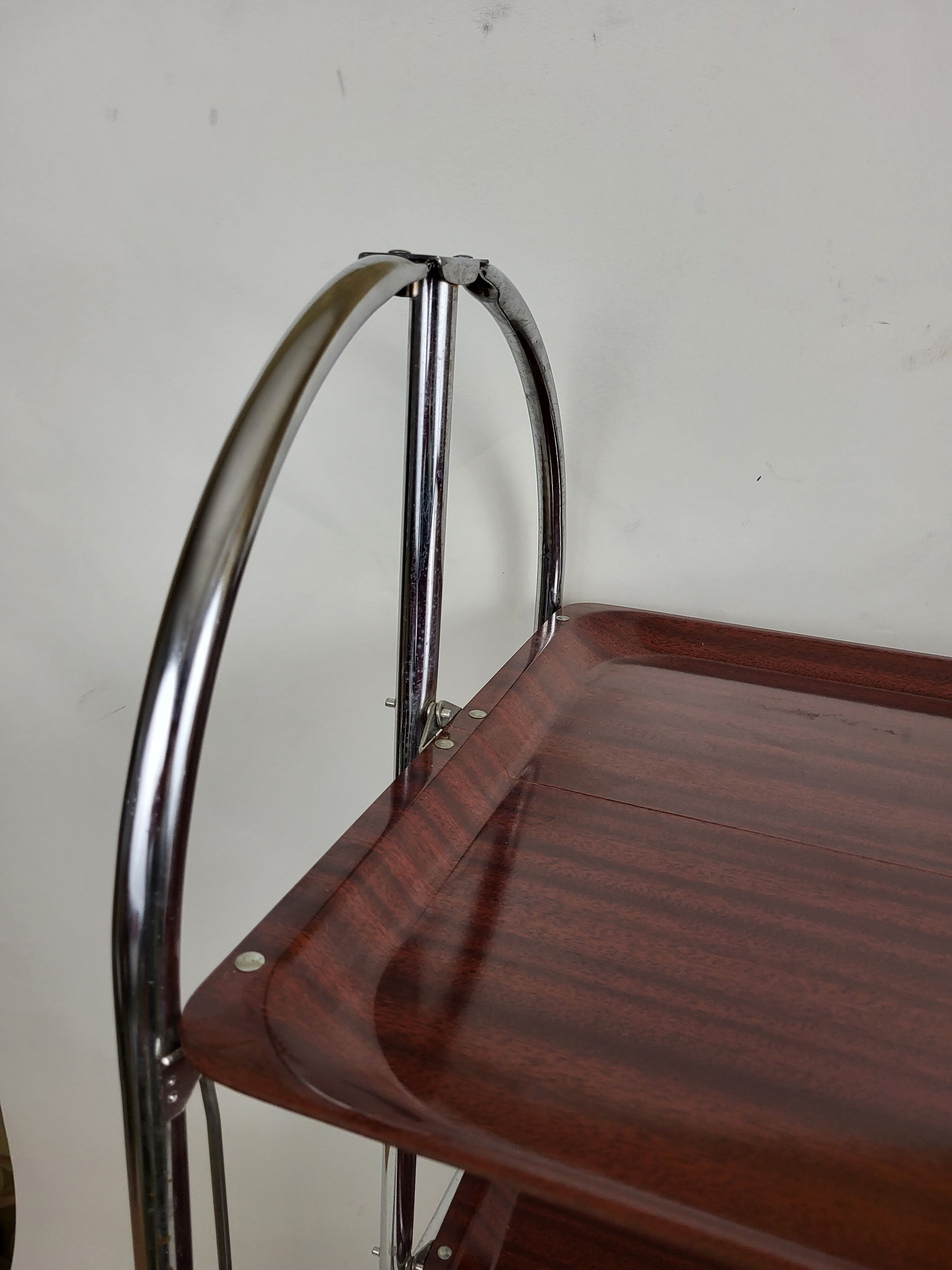 Formica vintage folding service