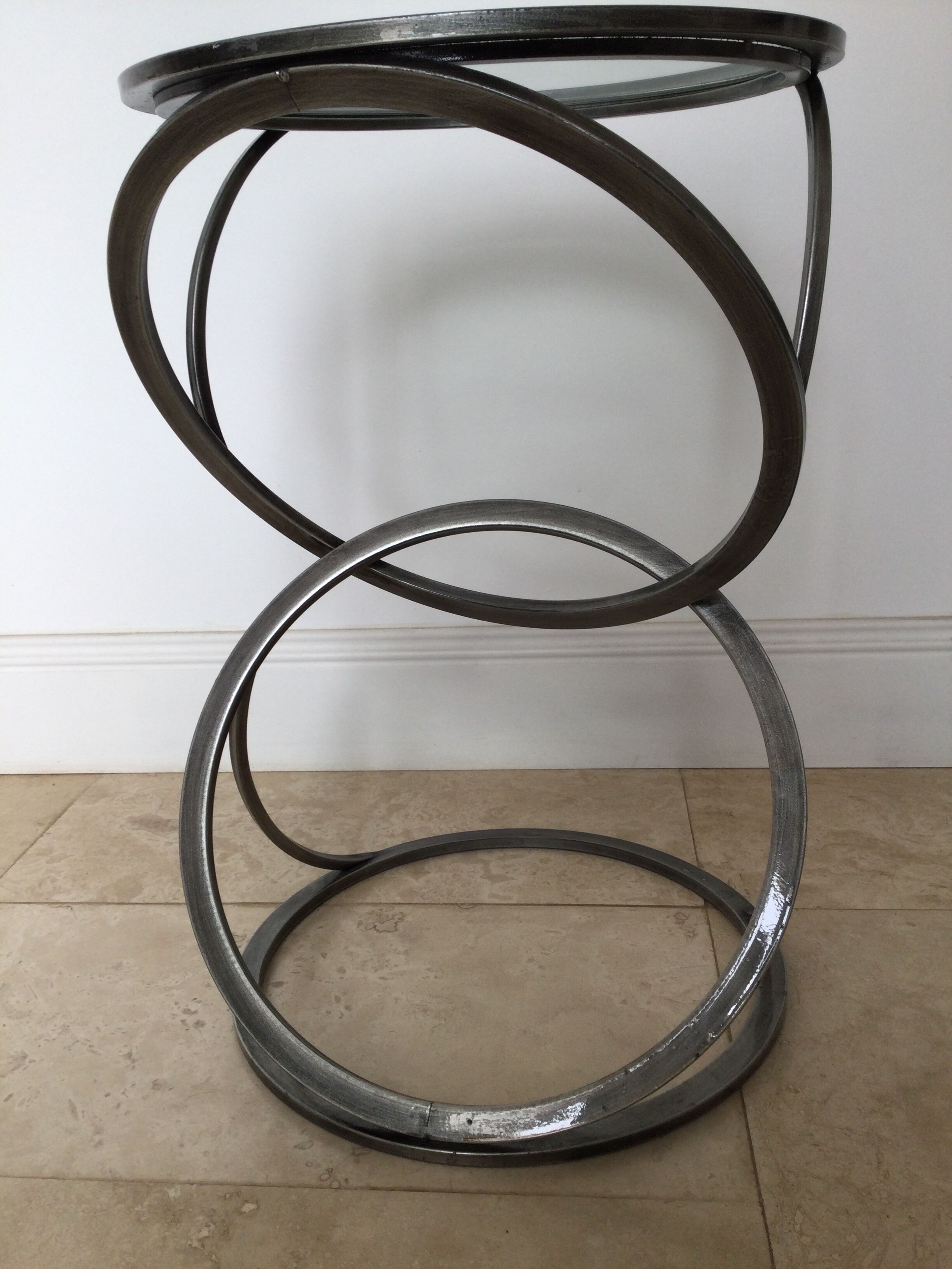 Sellette, side table, sofa tip