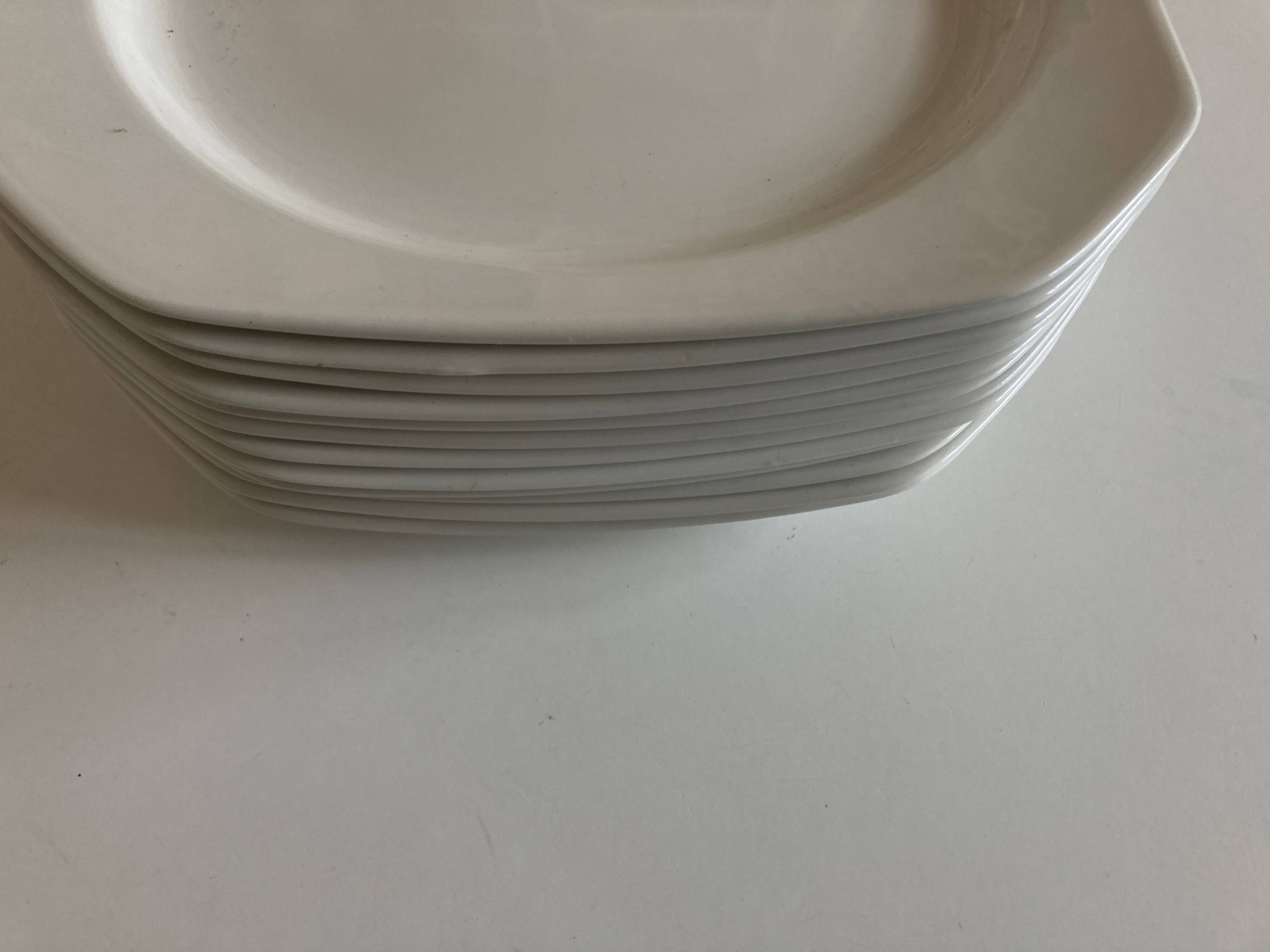 Set of 6 Scandinavian octagonal flat plates from the 1970s.