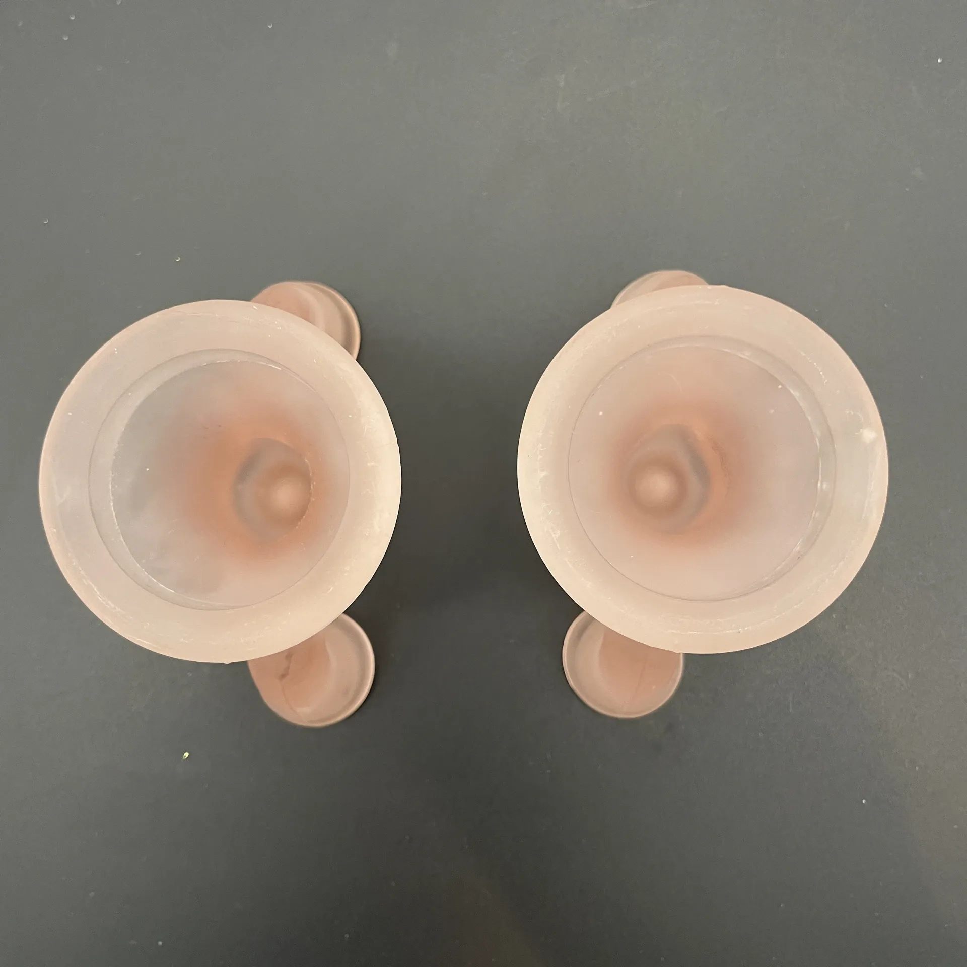 Pair of vintage three-branch candlesticks in satin pink glass – Sty