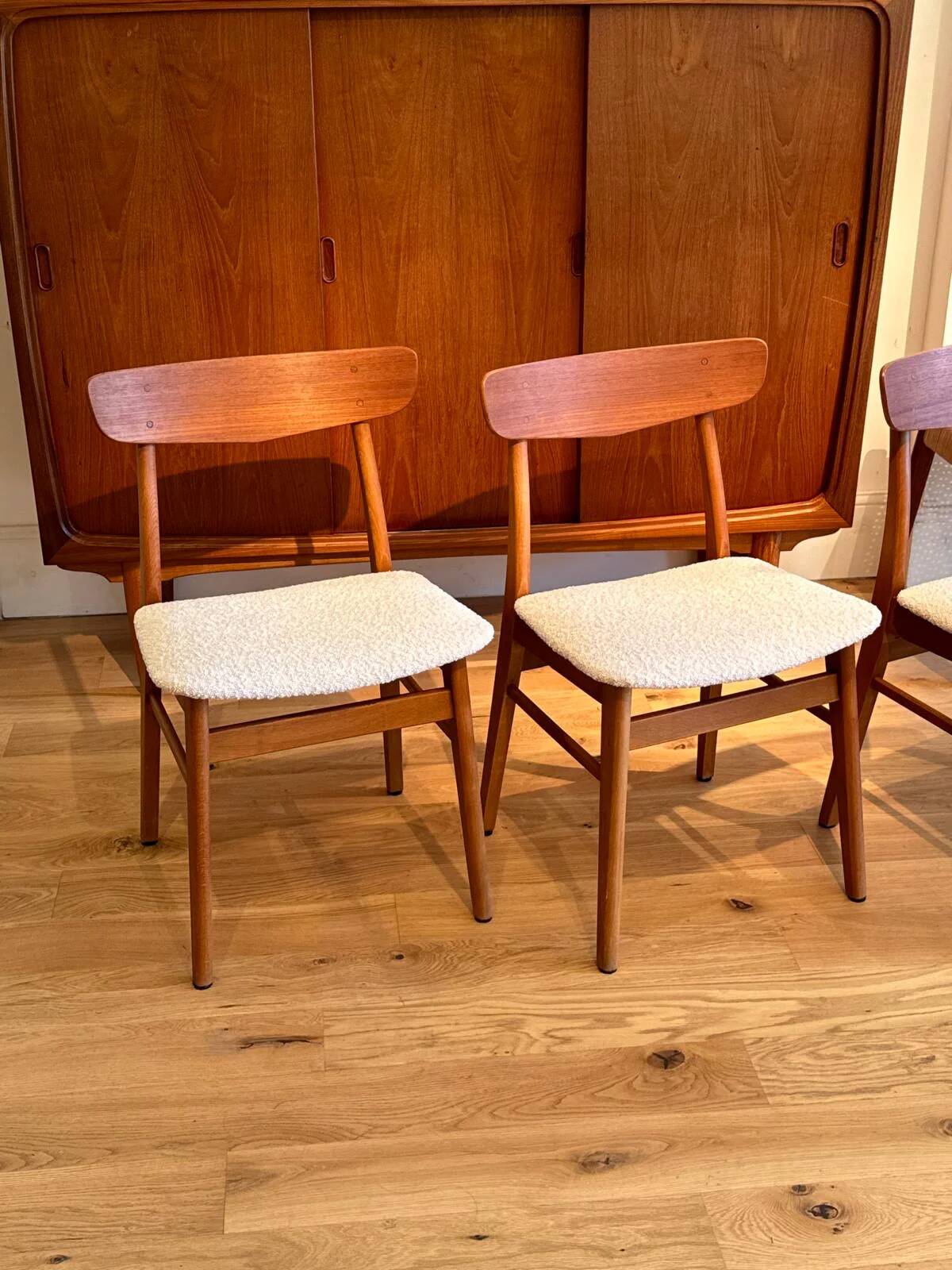 4 vintage Scandinavian "Freya" chairs in natural linen boucle.
