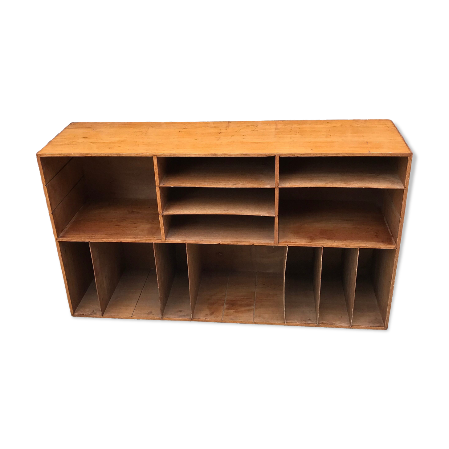 Commode  de métier en bois à casier