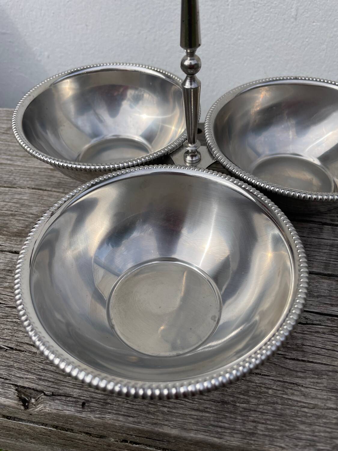 Silver-plated compartment dish