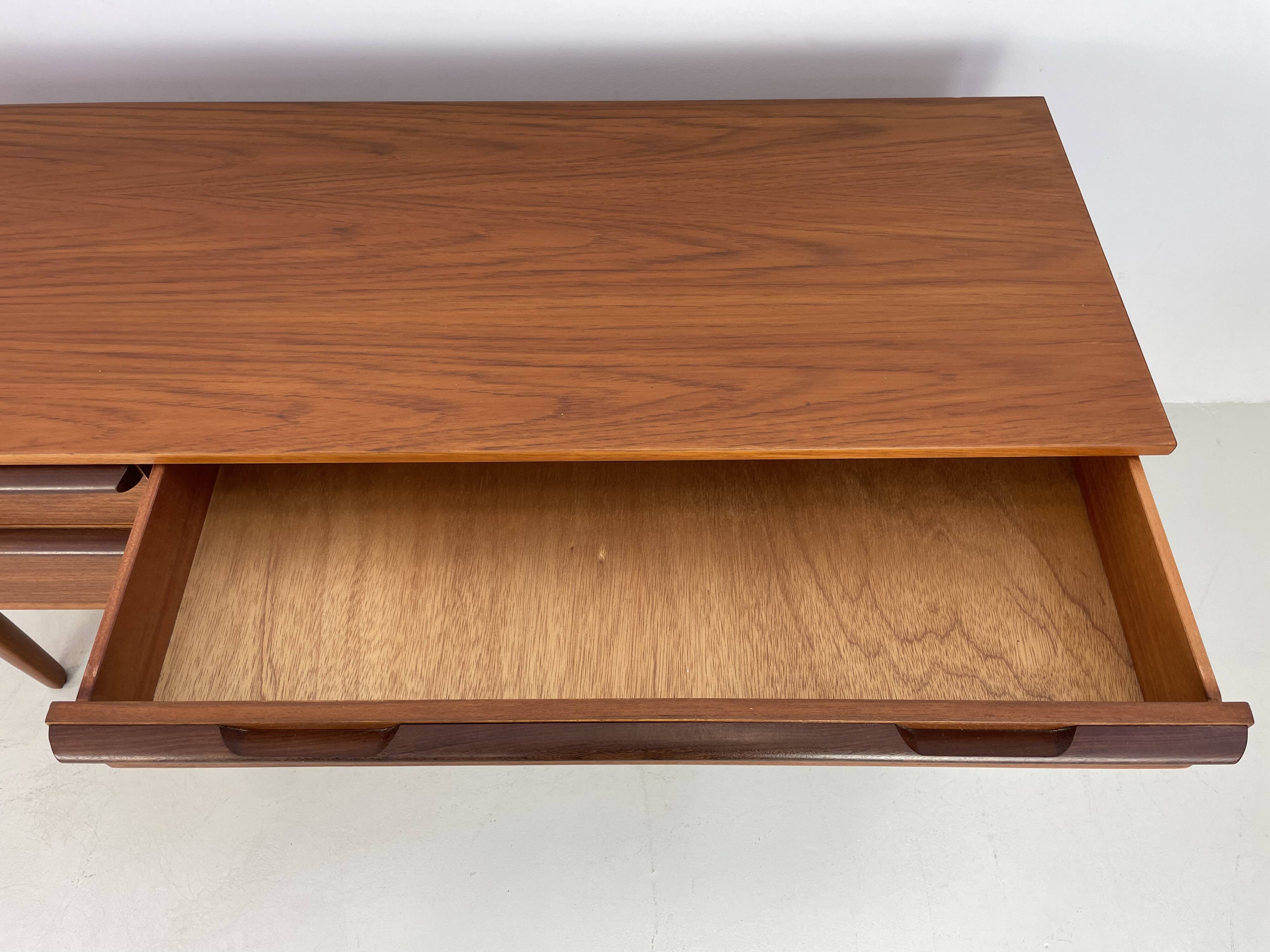 Vintage sideboard Avalon 1960's