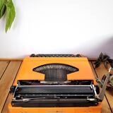 Silver Reed 70s typewriter